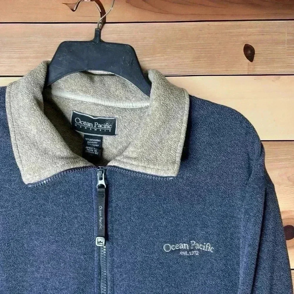 OP Gray and Cream Men's Sweatshirt - Picture 3 of 4